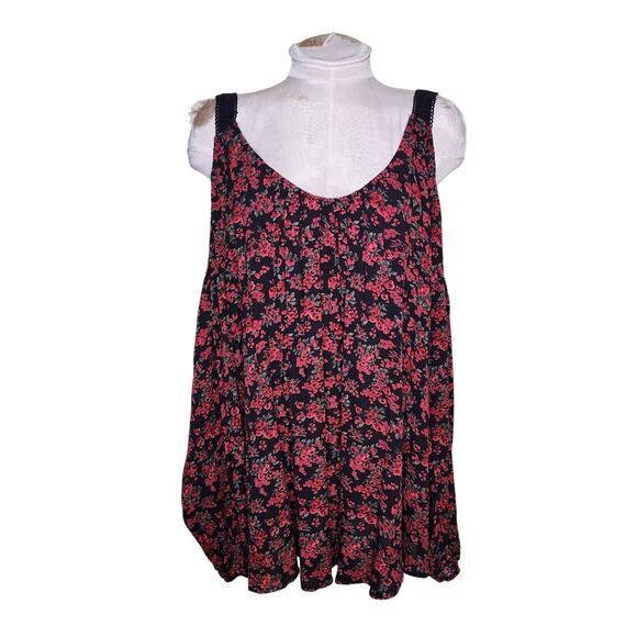 TORRID COLD SHOULDER BLOUSE CRINKLEGAUZE FLORAL RED & BLACK  Size 3 - Picture 1 of 7